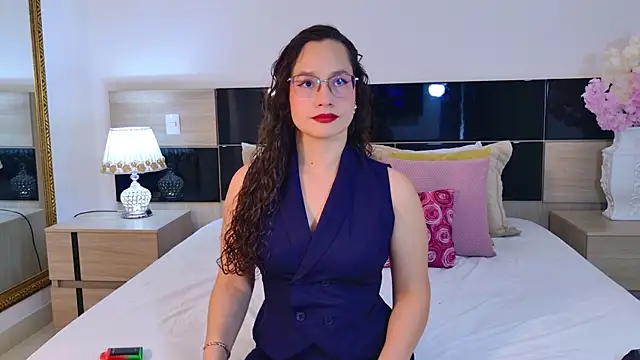 EmmaRicco online show from April 29, 7:31 pm
