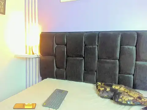 KataleyaVillalobos online show from March 10, 8:47 pm