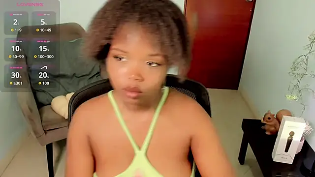 Mila Kuniss online show from March 17, 2:31 pm