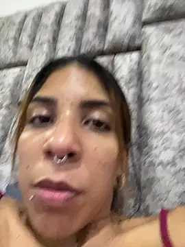 VioletaHills  online show from June 12, 4:11 am