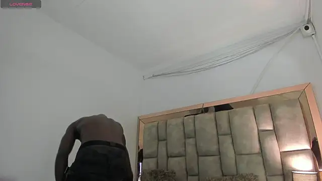 Snapshot of Titan_Moreno_ chatting on July 25, 12:03 pm Titan Moreno online show from July 25, 12:03 pm