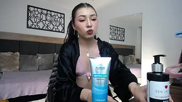 eilen pink online show from May 1, 3:44 am