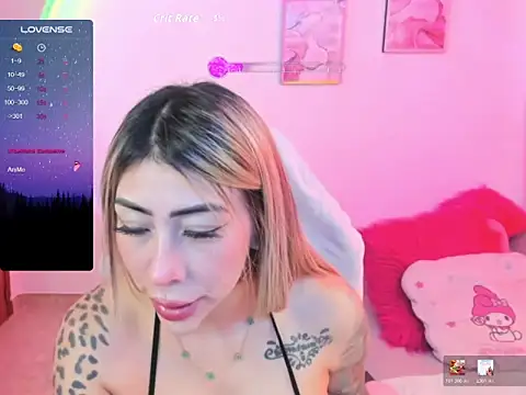 Martina robertss online show from June 10, 3:22 pm