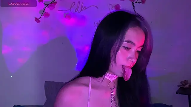 sweet molly420 online show from May 16, 12:40 am
