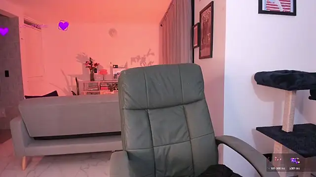 Snapshot of Ginaaa_ chatting on April 23, 2:35 am Ginaaa online show from April 23, 2:35 am