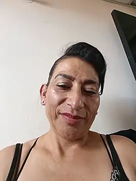 Lucia Rios online show from June 16, 10:01 pm
