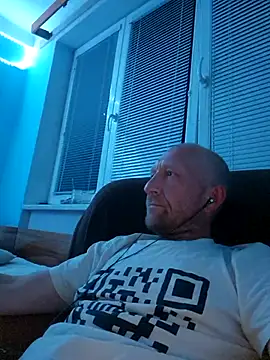 Snapshot of TurkishPsalm chatting on June 18, 12:33 am TurkishPsalm online show from June 18, 12:33 am