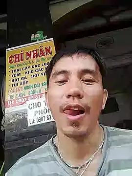 Snapshot of traiwe06 chatting on June 10, 1:17 am traiwe06 online show from June 10, 1:17 am