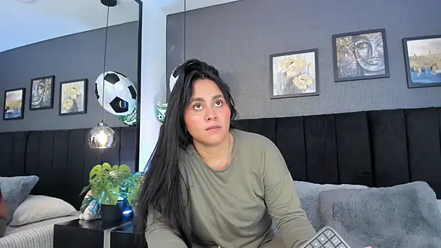 alejandra  garcia online show from July 3, 3:35 am