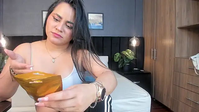 alejandra  garcia online show from July 10, 3:22 am