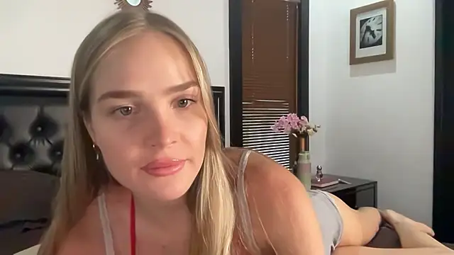 xo madeline online show from March 14, 11:10 pm