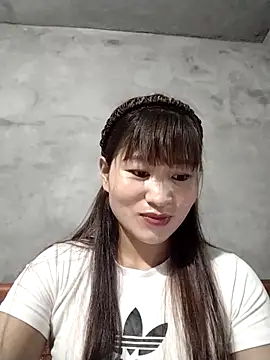 Lilinn  online show from April 28, 12:53 am
