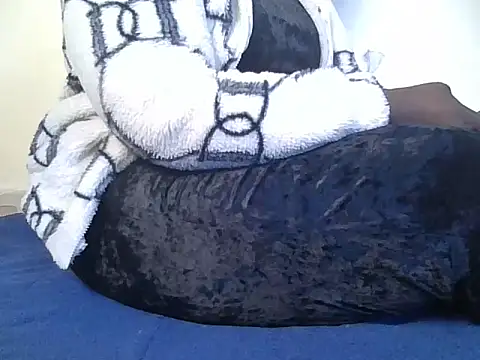 Snapshot of blackroseyl chatting on March 10, 6:29 am blackroseyl online show from March 10, 6:29 am