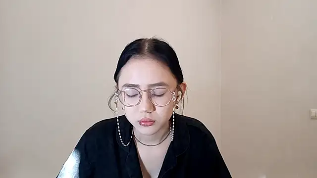 SolvedGlobe online show from April 25, 1:41 pm