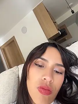 Mia-villalobos online show from May 12, 2:03 pm