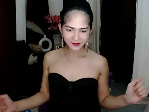 Snapshot of AnaxandraVenomLips chatting on May 21, 8:49 pm AnaxandraVenomLips online show from May 21, 8:49 pm