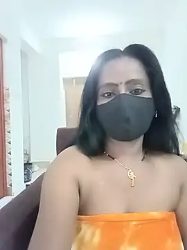 Snapshot of misti-boudii chatting on July 11, 1:41 am misti-boudii online show from July 11, 1:41 am