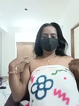 Snapshot of misti-boudii chatting on July 12, 1:51 am misti-boudii online show from July 12, 1:51 am