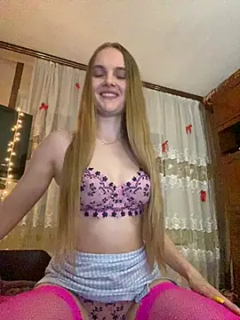 LunaVey online show from July 24, 7:01 pm