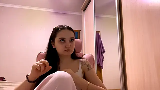 TrulaPhay online show from March 4, 2:12 pm