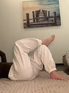 VelvetChloe online show from April 30, 12:22 pm