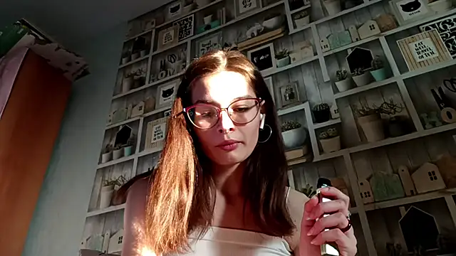 JInaMillsap online show from March 12, 8:09 am