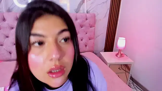 AbrilQuintana  online show from March 14, 11:37 am