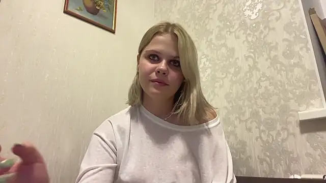 RoyalNovaX online show from March 10, 2:33 pm