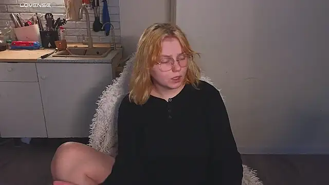 Snapshot of soft_focus chatting on May 30, 4:53 am soft focus online show from May 30, 4:53 am