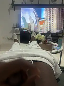 simens76 online show from March 4, 9:10 pm