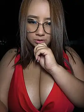 maleja smmith online show from April 29, 5:00 am