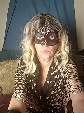 Dentelle online show from March 17, 6:33 pm