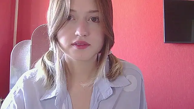 Snapshot of Beloved_Mary chatting on July 26, 5:04 am Beloved Mary online show from July 26, 5:04 am