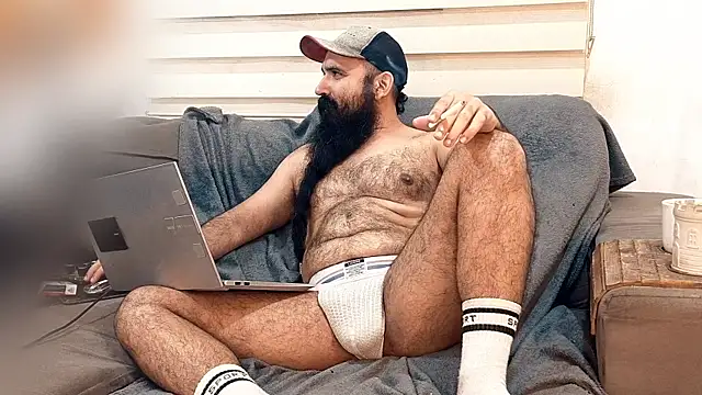 Barba Negra Fumador online show from June 25, 4:23 am