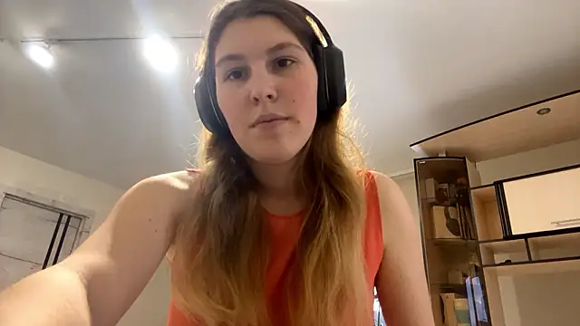 JoanieMochel online show from March 13, 2:23 pm