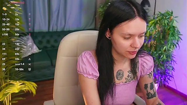 kittenlolla online show from May 3, 5:57 am