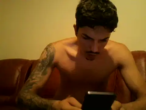 Snapshot of danbig01 chatting on July 3, 5:47 am danbig01 online show from July 3, 5:47 am