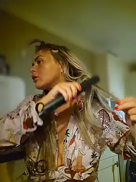 CarmenCapricorn online show from March 15, 8:15 pm