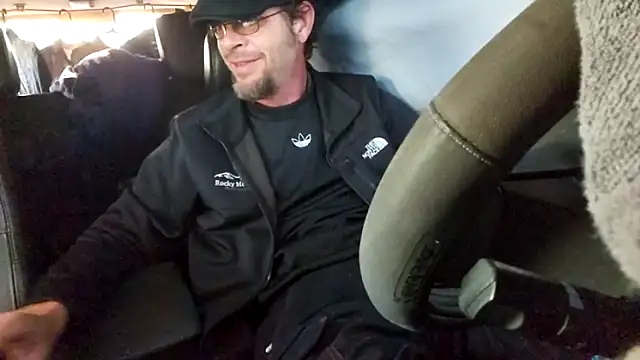 nineinchbronco online show from March 22, 11:46 am