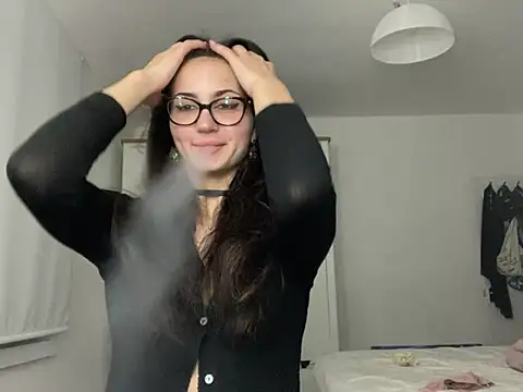 Snapshot of Ellamay06 chatting on April 17, 7:50 pm Ellamay06 online show from April 17, 7:50 pm