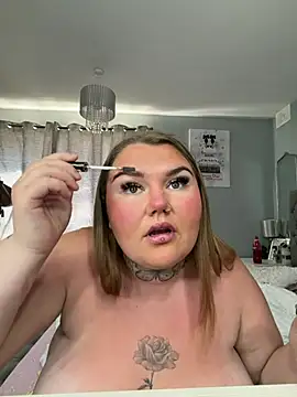 BeeMay22 online show from June 25, 10:20 am