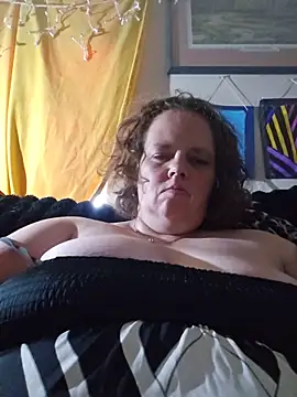 Purplesparkle1 online show from June 5, 5:07 pm