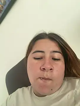 Snapshot of Zoe_Luxxe_ chatting on May 28, 7:11 pm Zoe Luxxe online show from May 28, 7:11 pm