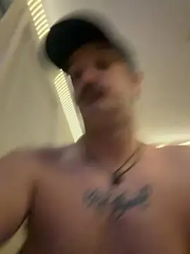 Snapshot of PoundedCajunGuy93 chatting on May 13, 8:12 am PoundedCajunGuy93 online show from May 13, 8:12 am