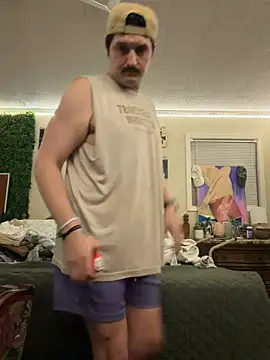 Snapshot of PoundedCajunGuy93 chatting on July 8, 1:32 am PoundedCajunGuy93 online show from July 8, 1:32 am