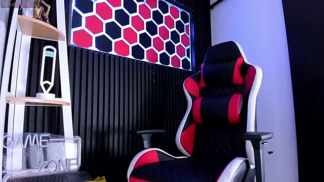 Max Hader  online show from March 14, 3:01 am