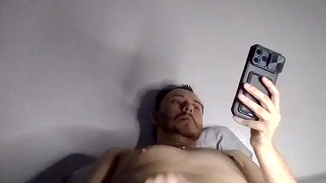 TallHungandCloudy69 online show from March 16, 5:44 am