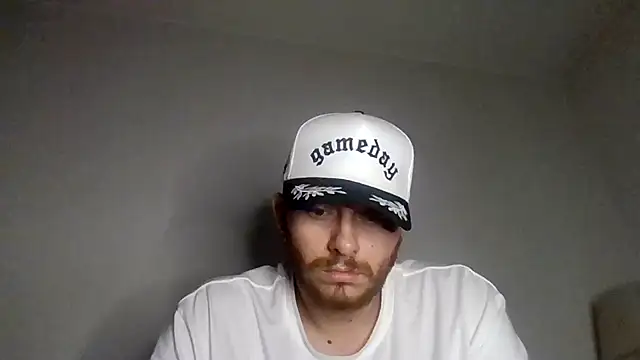 TallHungandCloudy69 online show from April 1, 6:25 am