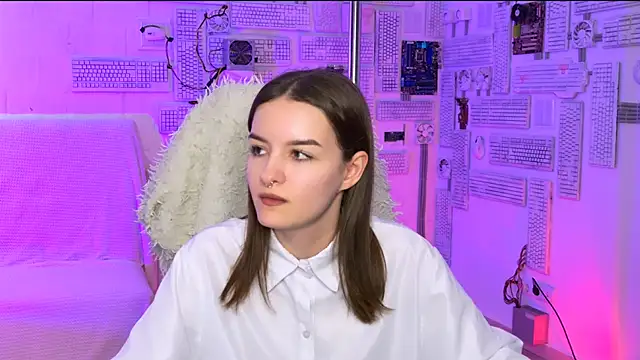 KellieBanshe online show from May 18, 7:03 am