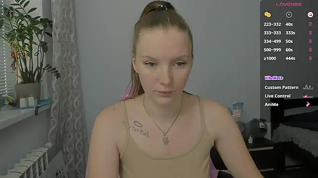 Snapshot of Mary_Blu chatting on November 7, 9:53 am Mary Blu online show from November 7, 9:53 am